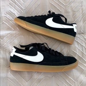 Nike Blazer Low Sz 6